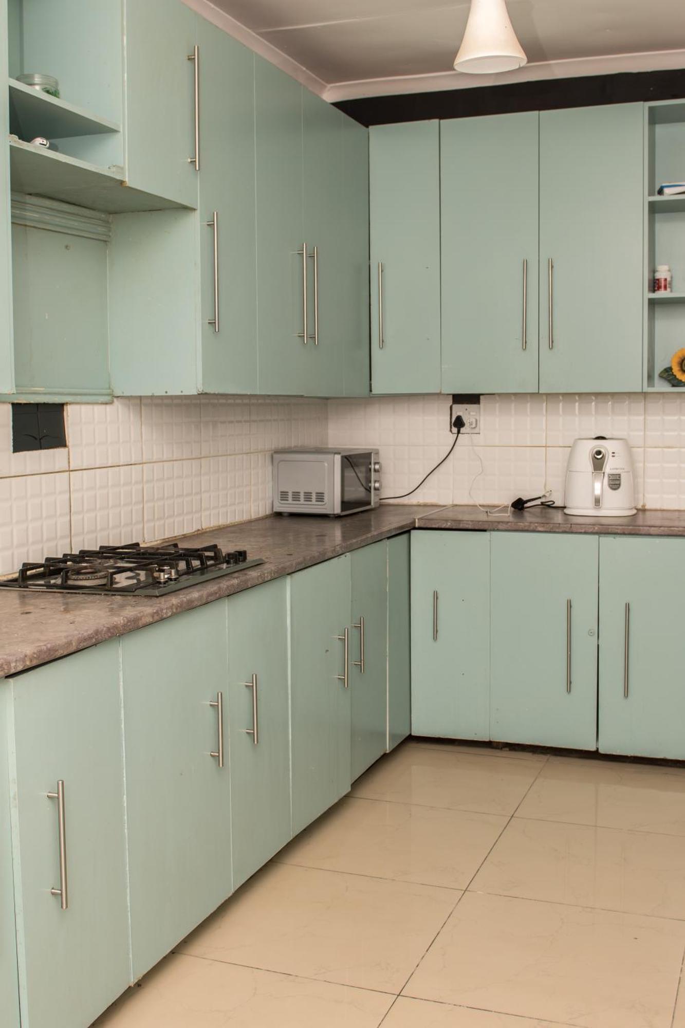 Mauya Guesthouse Kuils River Екстер'єр фото